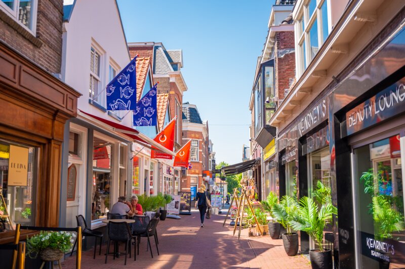 Camperplaats aan het water centrum sneek