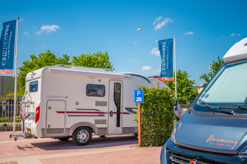 Camperplaats aan het water (Friesland)